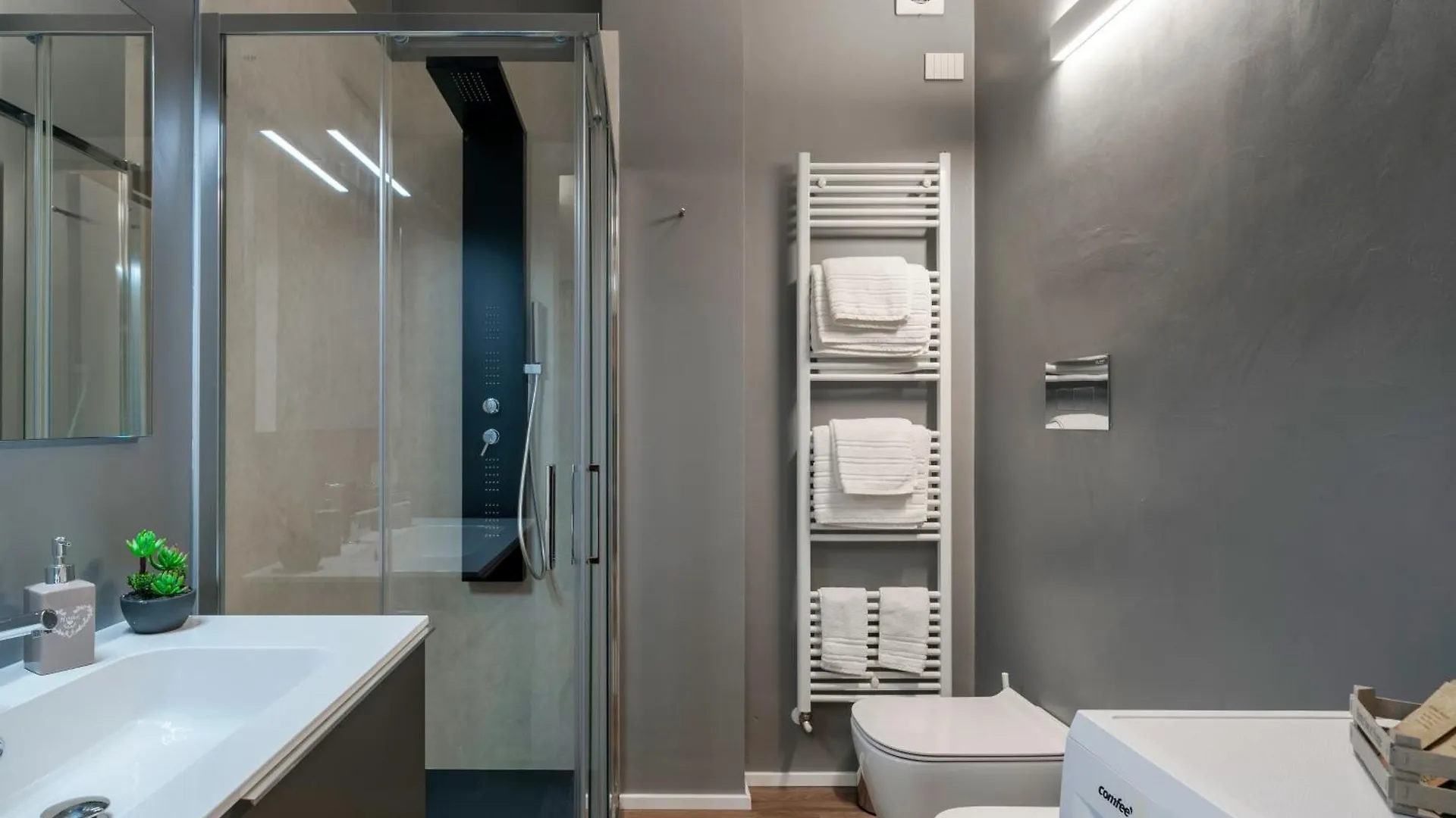 Essenza Moderna Park & Comfort Brescia