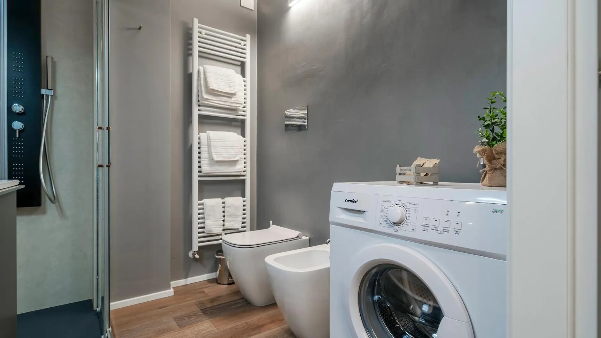 Essenza Moderna Park & Comfort Brescia Apartamento